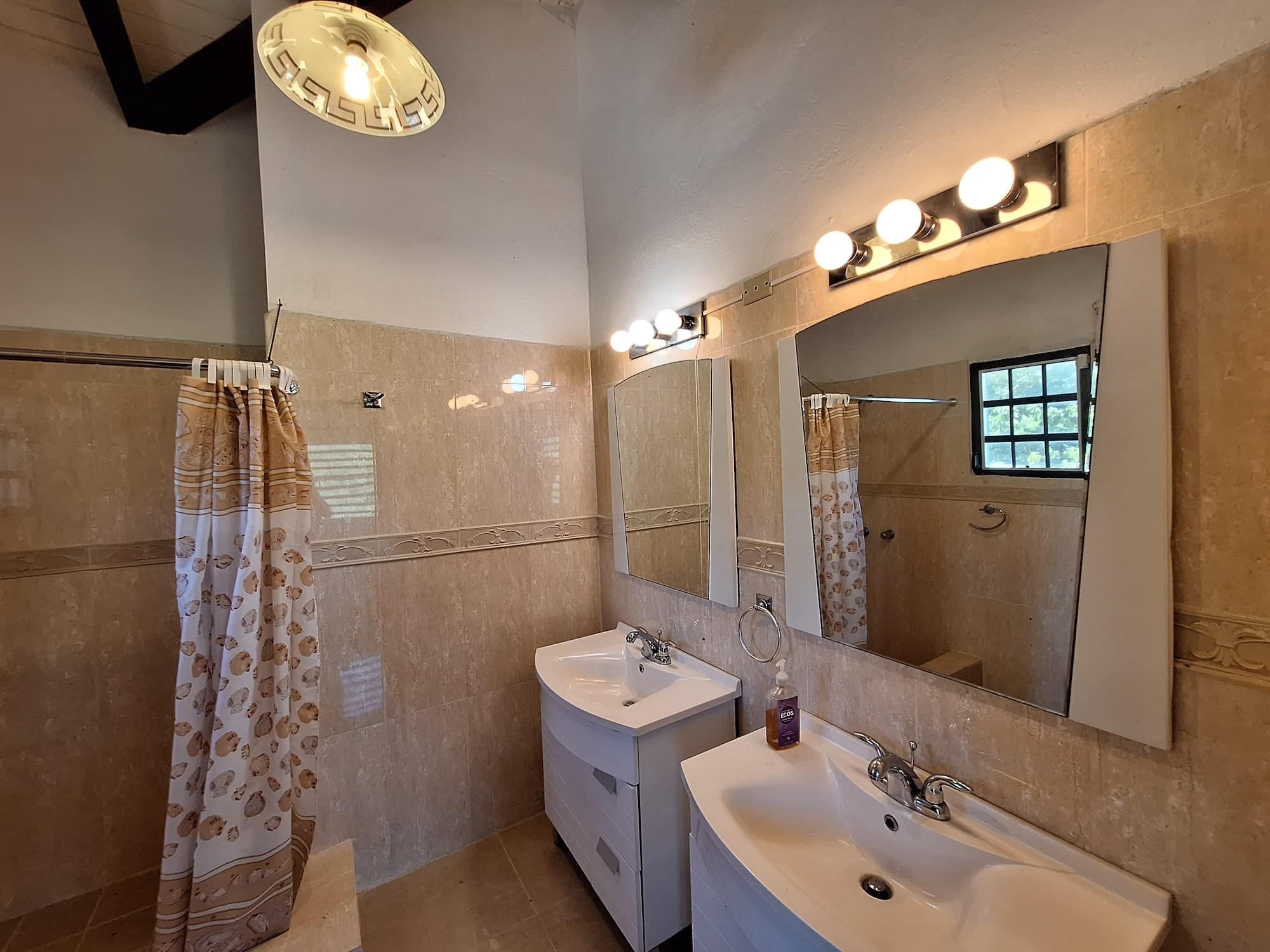 villa shangri la sint maarten bathroom 2