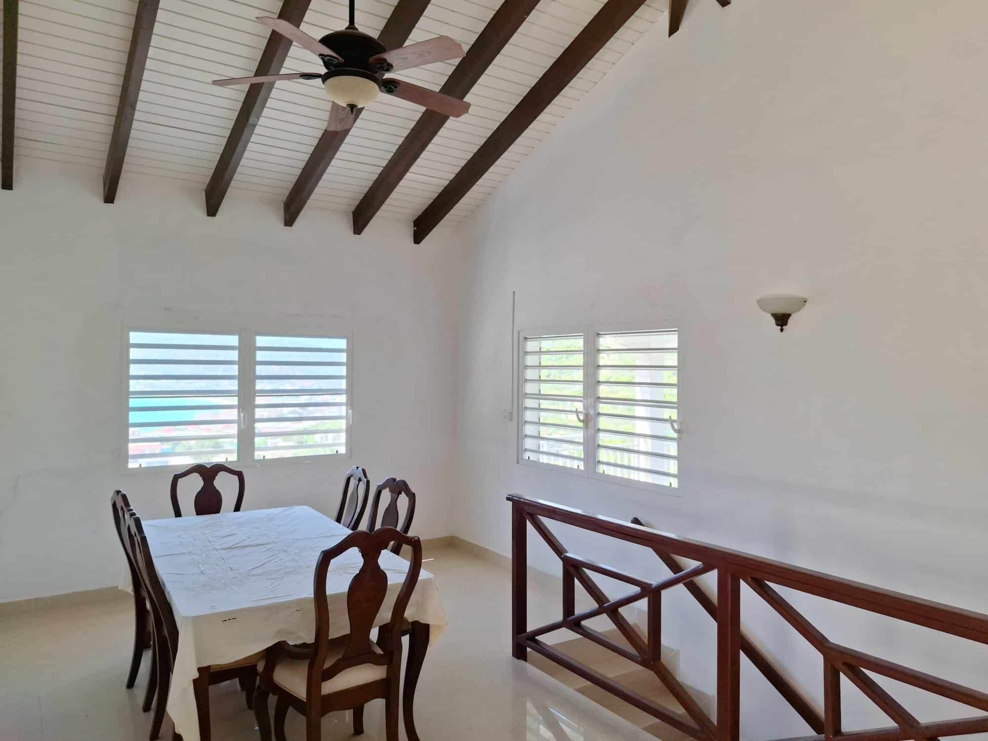 villa shangri la sint maarten dining table