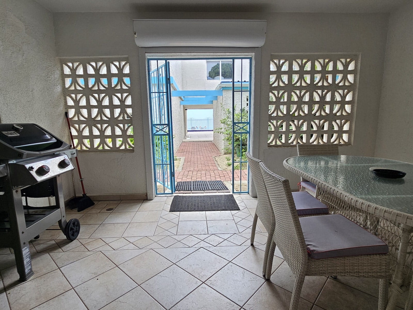 great bay villa front street sxm entrance