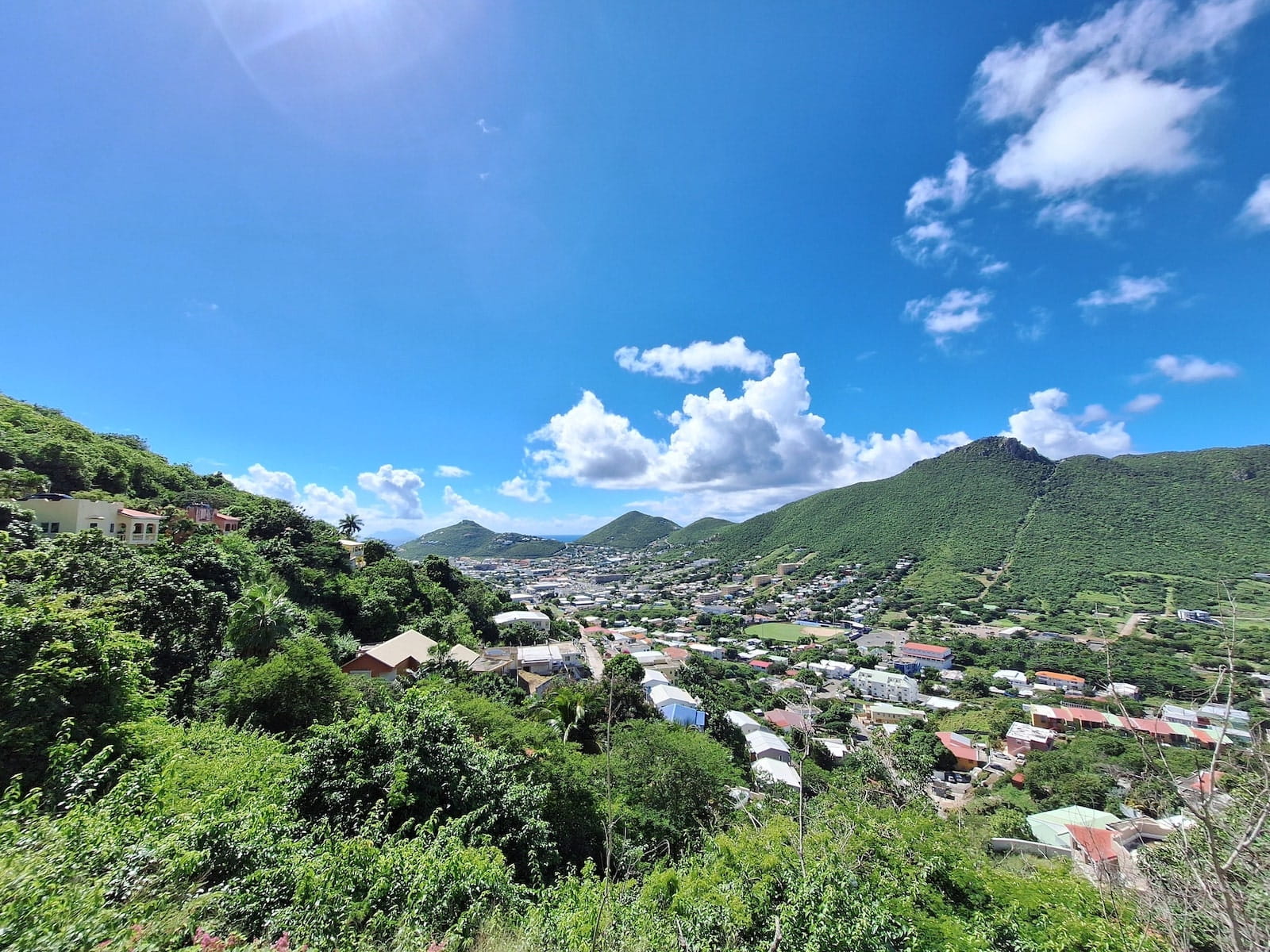 sint maarten dutch cul de sac view