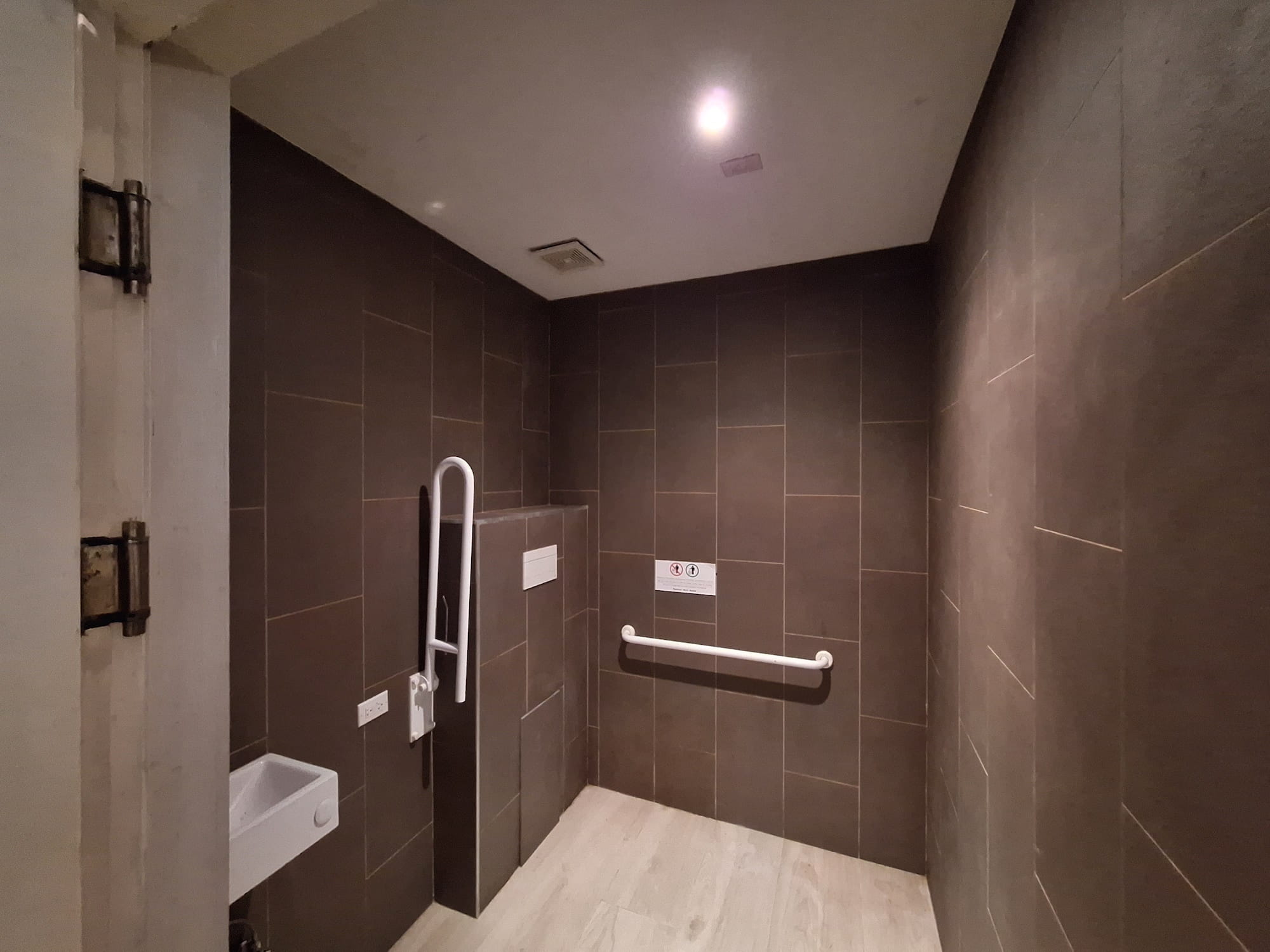 boardwalk commercial building for sale sxm