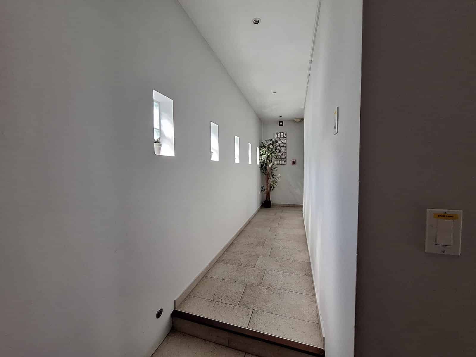 building for sale hallway philipsburg sxm