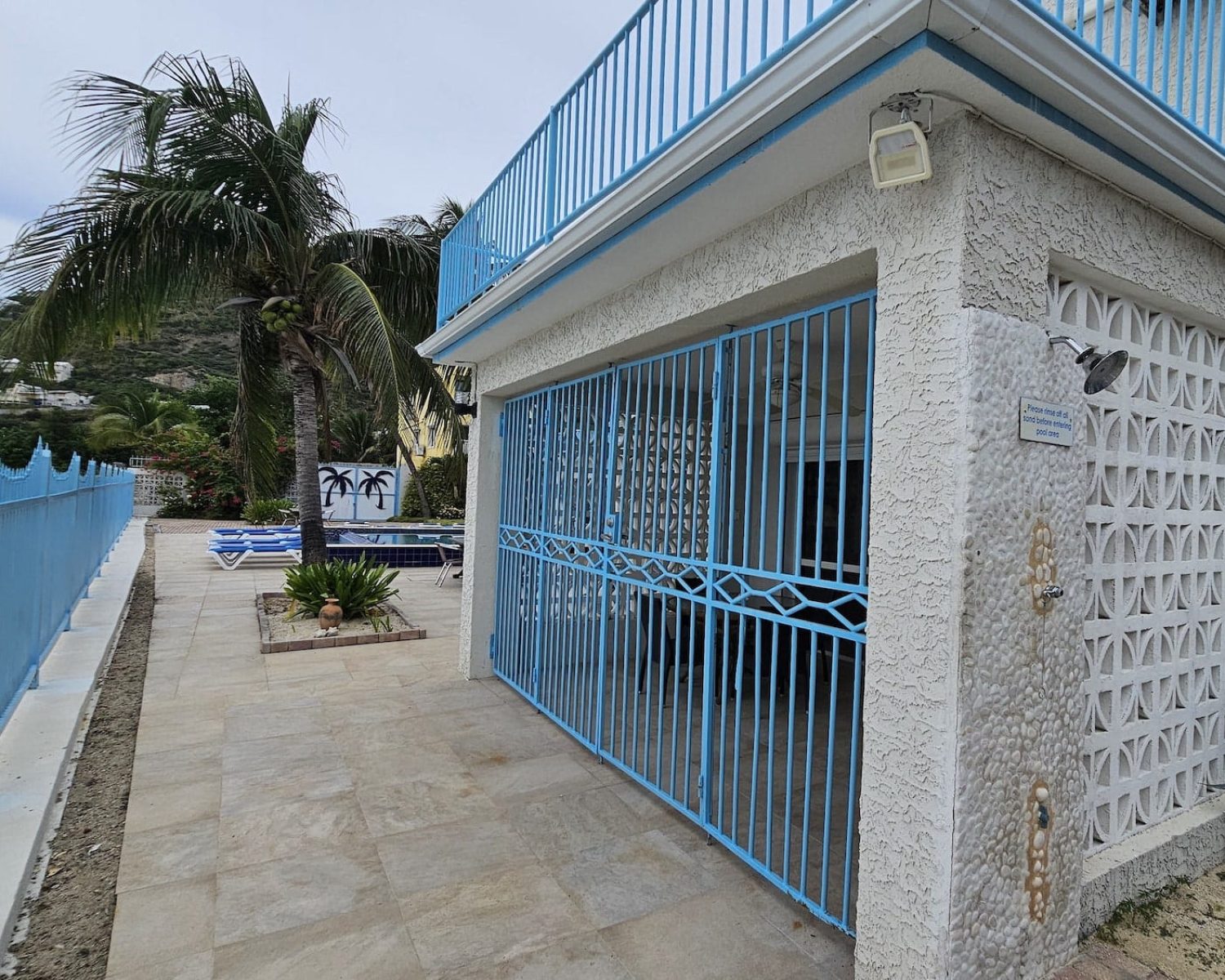 great bay villa outside