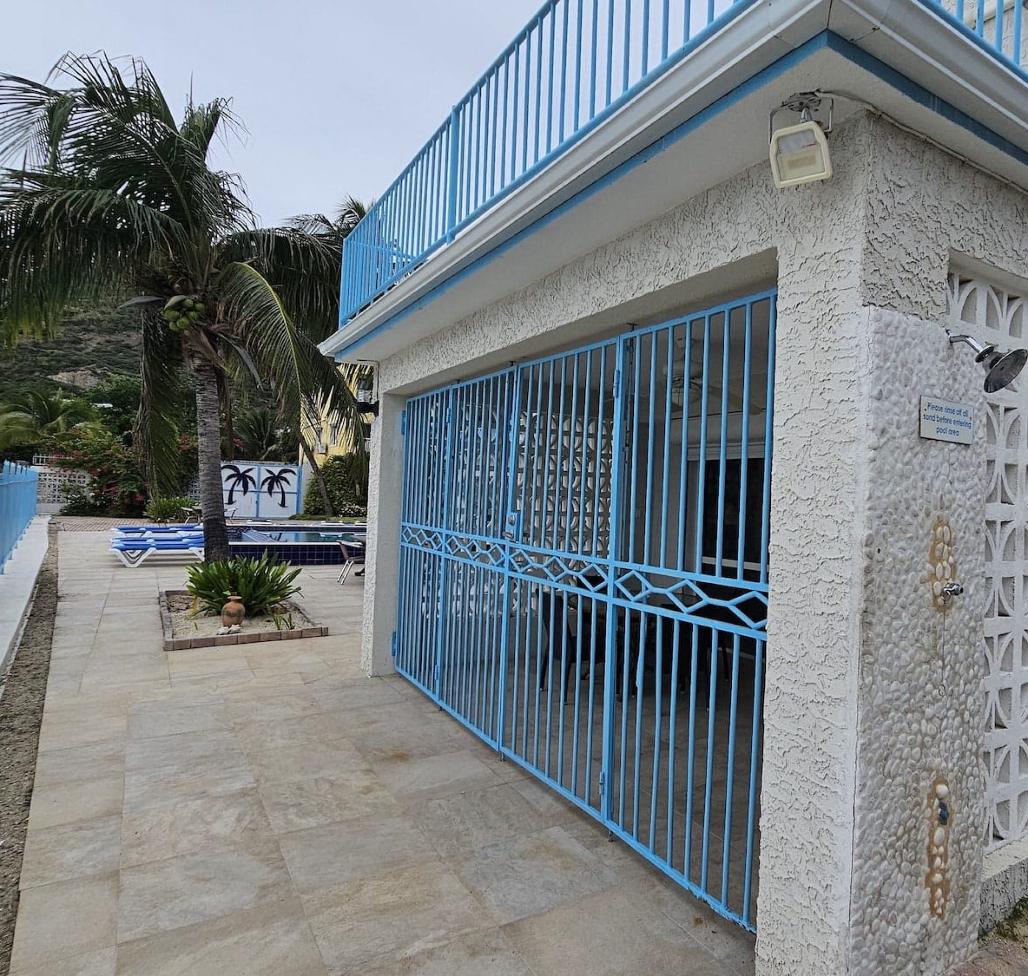 great bay villa outside