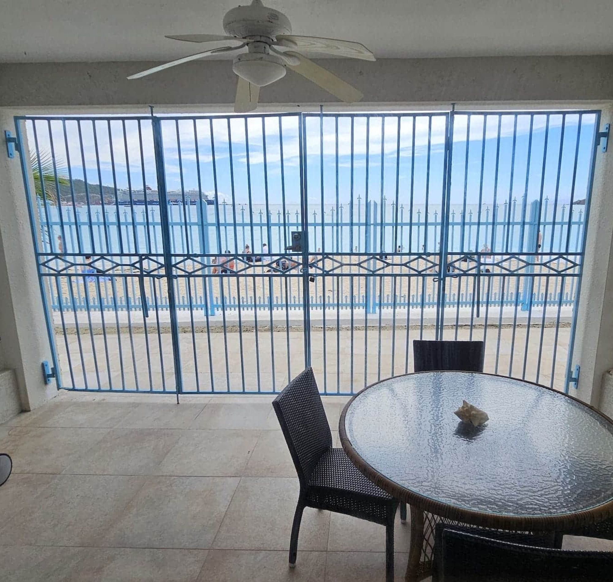 great bay villa front street sxm