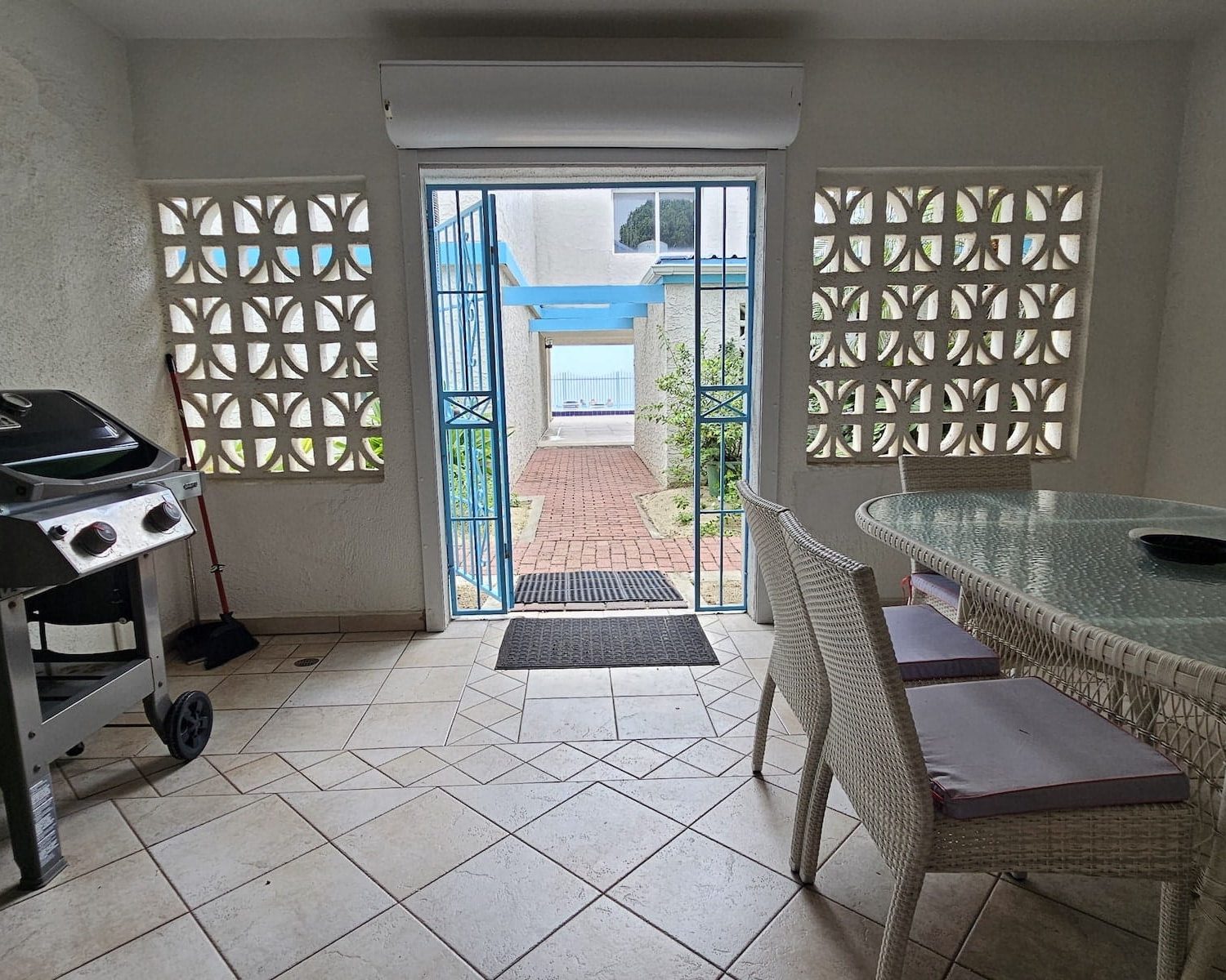 great bay villa front street sxm entrance