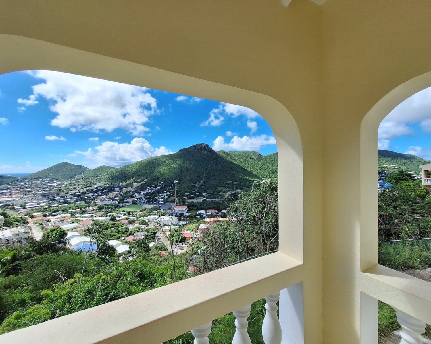 house for sale dutch cul de sac green hills view sint maarten
