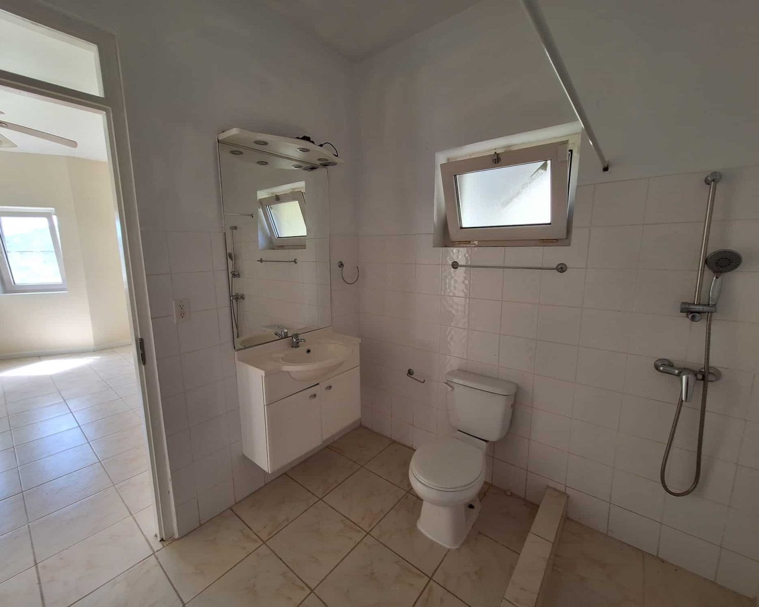 marys fancy house for sale bathroom