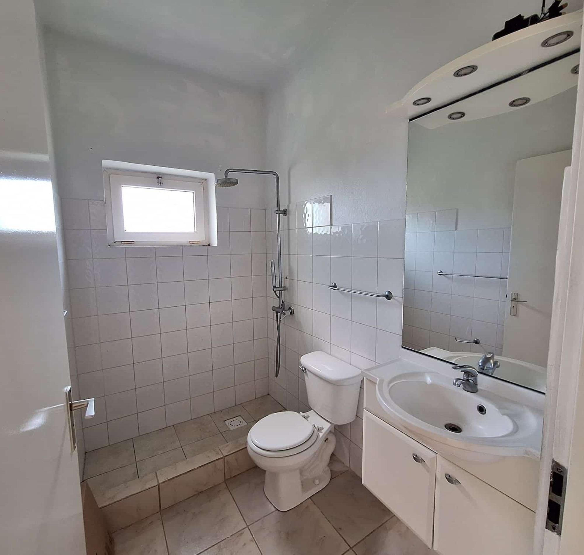 marys fancy house for sale bathroom