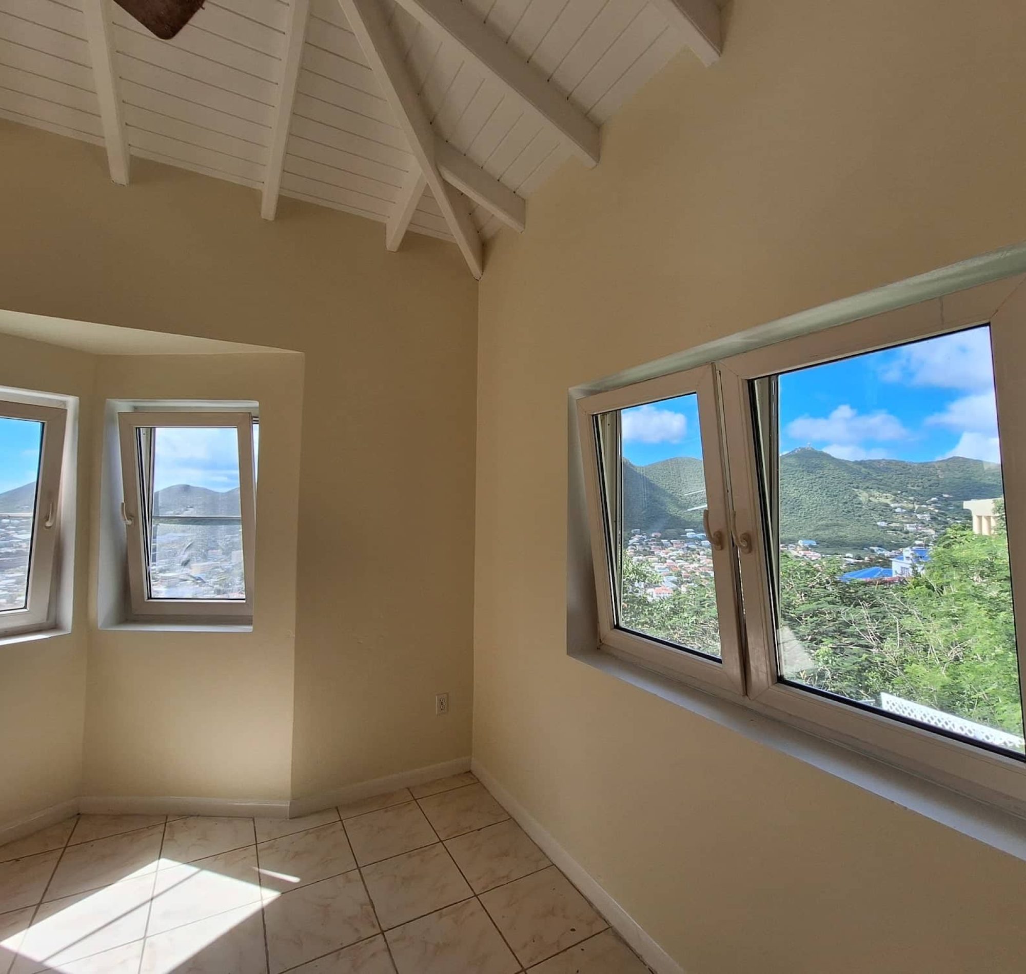 marys fancy sint maarten house for sale rolling hills view