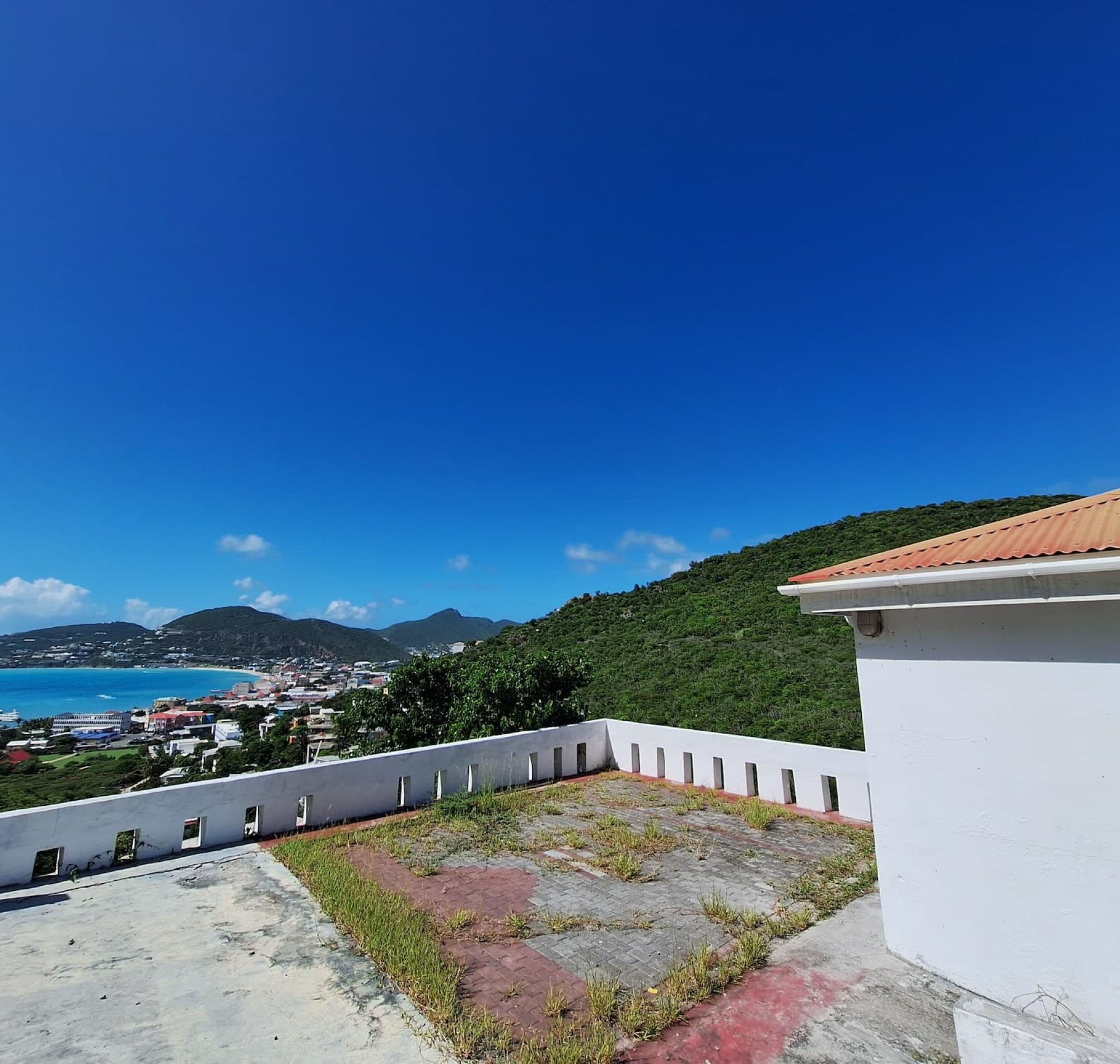 villa shangri la philipsburg sint maarten outside view