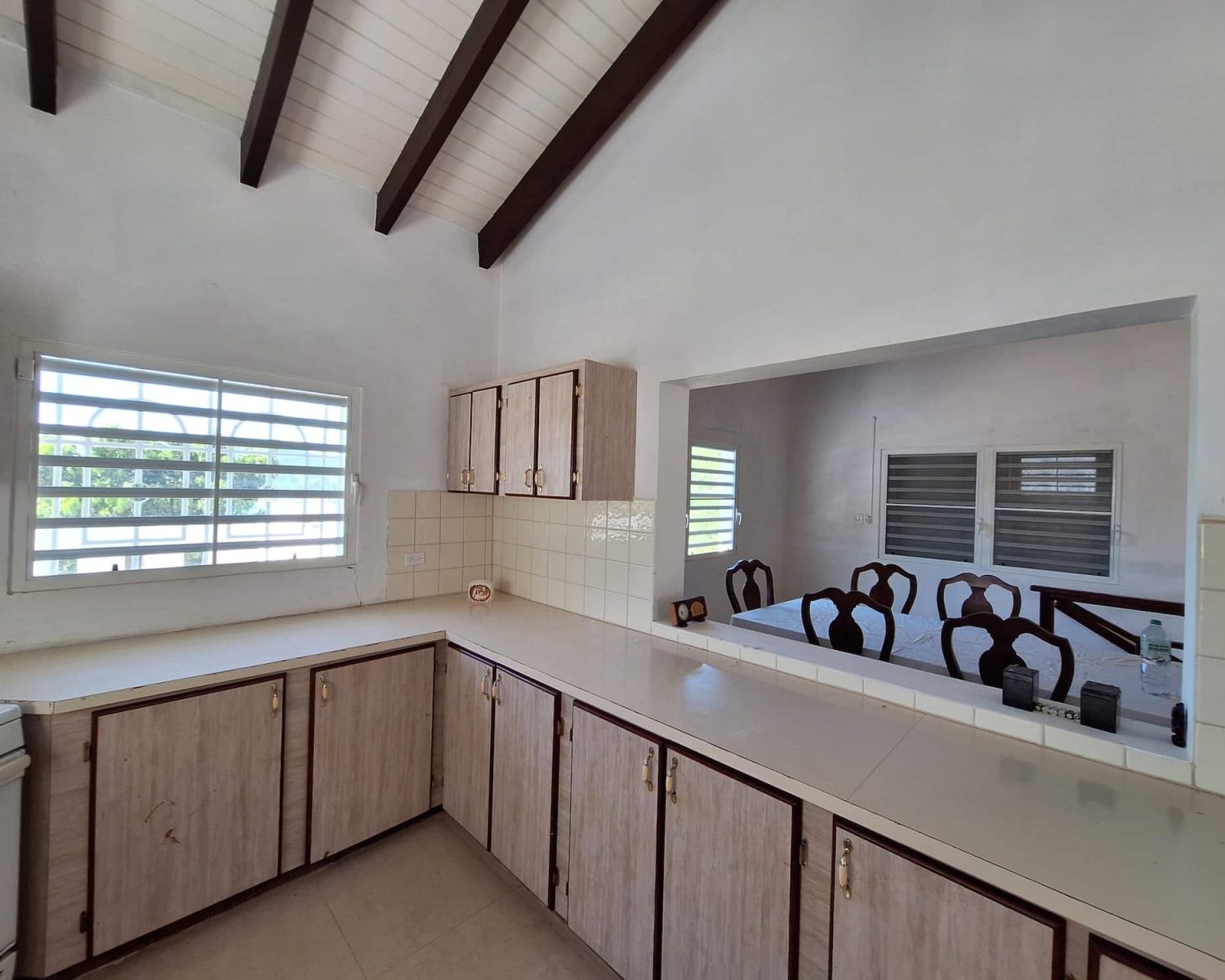 villa shangri la sint maarten kitchen