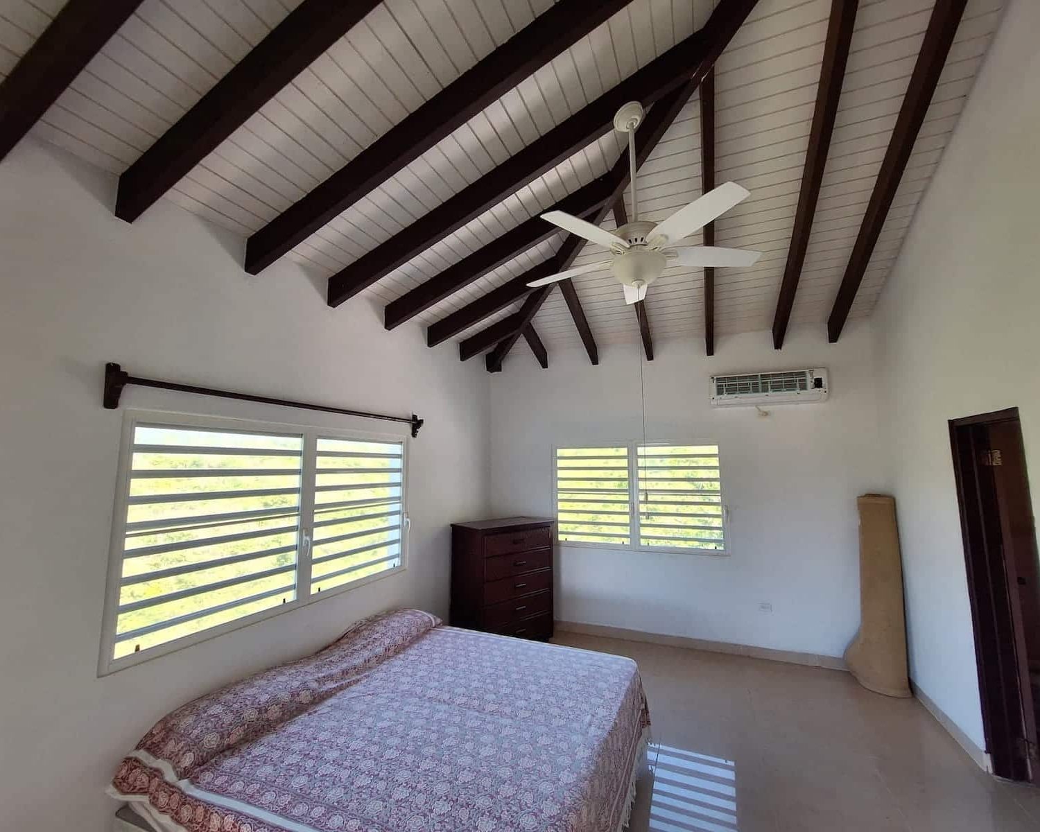 villa shangri la sint maarten bedroom